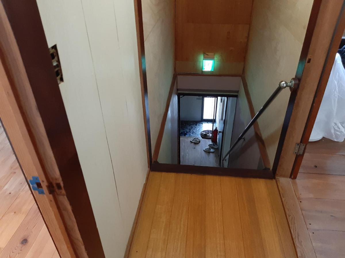 Guesthouse Kume Imabari Railway Station Buitenkant foto